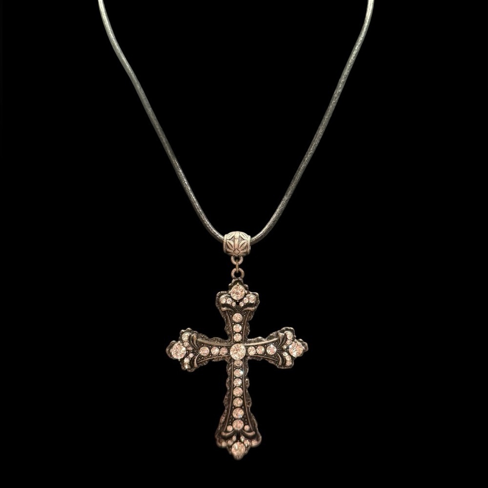 Elegant Silver Cross Pendant Necklace